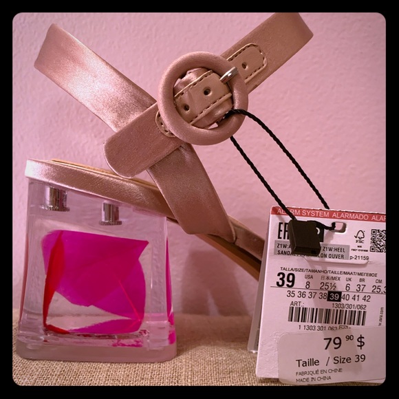 Shoes - Picture 4 of 8